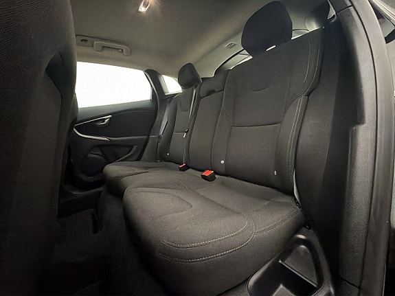 Volvo V40 20 of 27