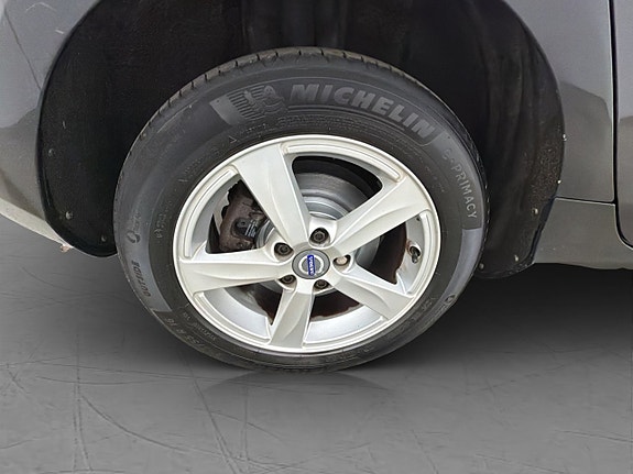 Volvo V40 26 of 27