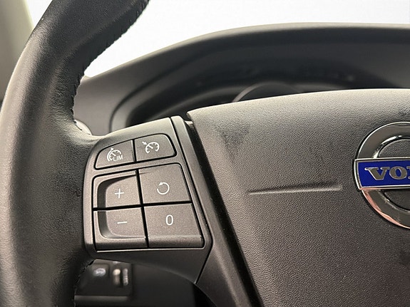 Volvo V40 12 of 27