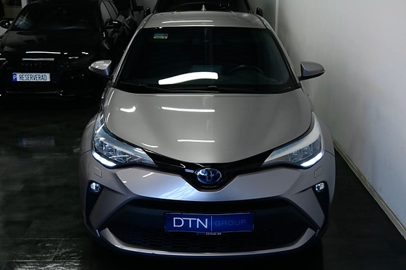 Toyota C-HR 6 of 23