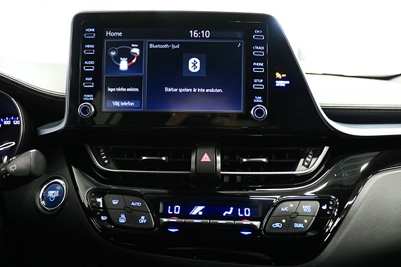 Toyota C-HR 15 of 23