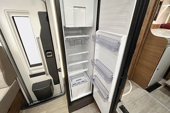 Benimar MILEO 297 - QUEENBED - ALDE – 180hk AUTOMAT ADAPTIV FARTHÅLLARE HEAVY CHASSI 18 of 30