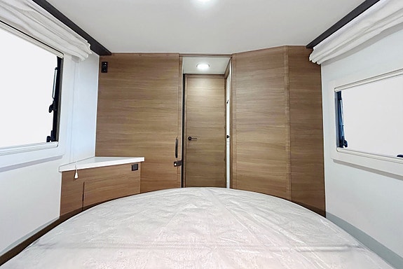 Benimar MILEO 297 - QUEENBED - ALDE – 180hk AUTOMAT ADAPTIV FARTHÅLLARE HEAVY CHASSI 26 of 30