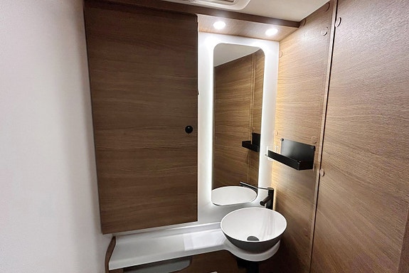 Benimar MILEO 297 - QUEENBED - ALDE – 180hk AUTOMAT ADAPTIV FARTHÅLLARE HEAVY CHASSI 27 of 30