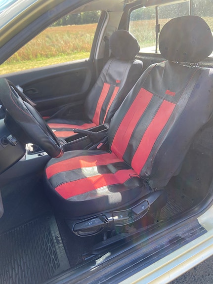 BMW 316Ti 7 of 13
