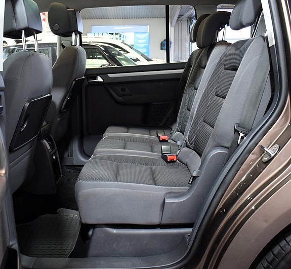 Volkswagen Touran 13 of 29