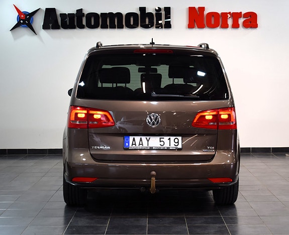 Volkswagen Touran 5 of 29