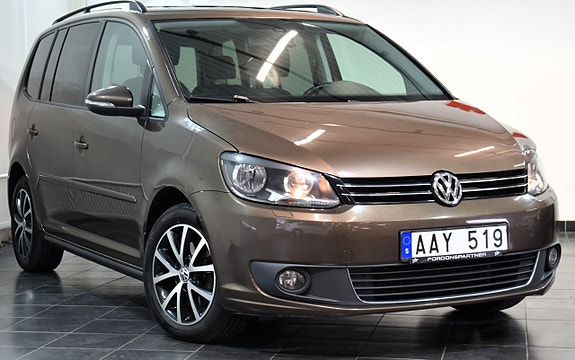 Volkswagen Touran 2 of 29