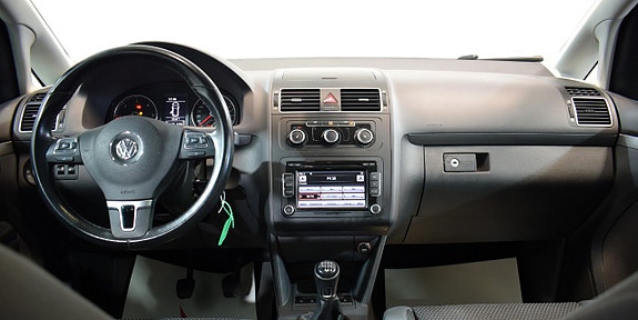Volkswagen Touran 11 of 29