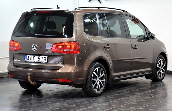 Volkswagen Touran 6 of 29