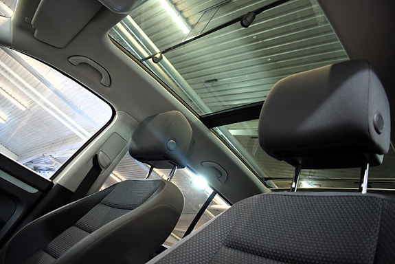 Volkswagen Touran 12 of 29