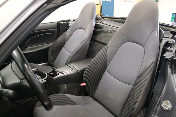 Mazda MX-5 11 of 13