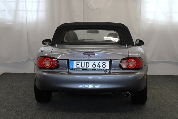 Mazda MX-5 5 of 13