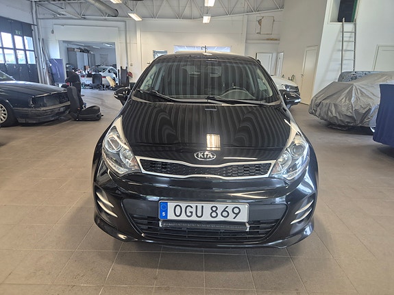 Kia Rio 4 of 6