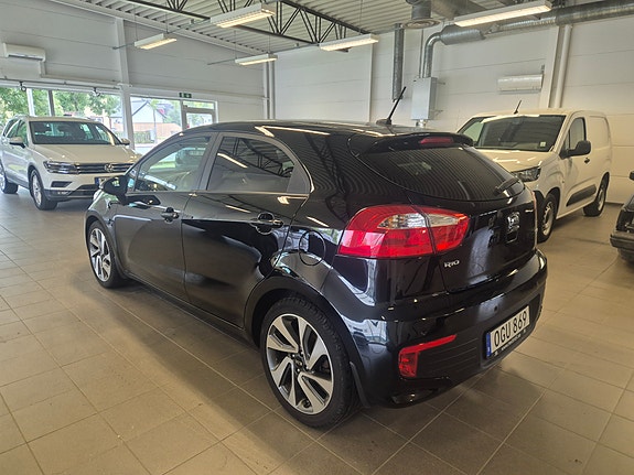 Kia Rio 3 of 6