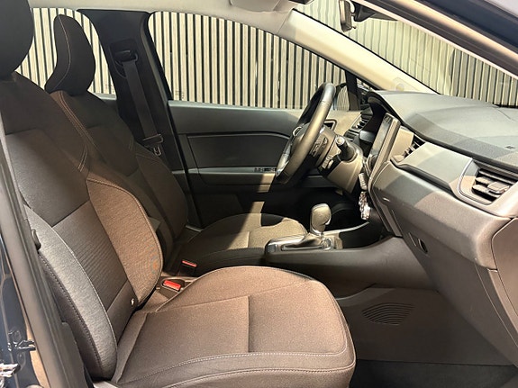 Renault Captur 14 of 19