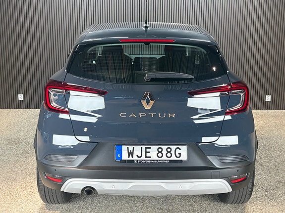 Renault Captur 5 of 19