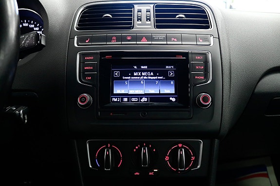Volkswagen Polo 13 of 16