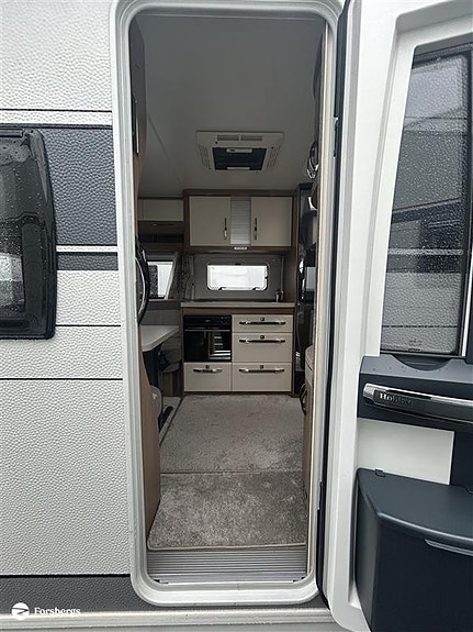Hobby 540 UL DE LUXE / AC / Ugn / Elektrisk golvvärme / 2 of 14