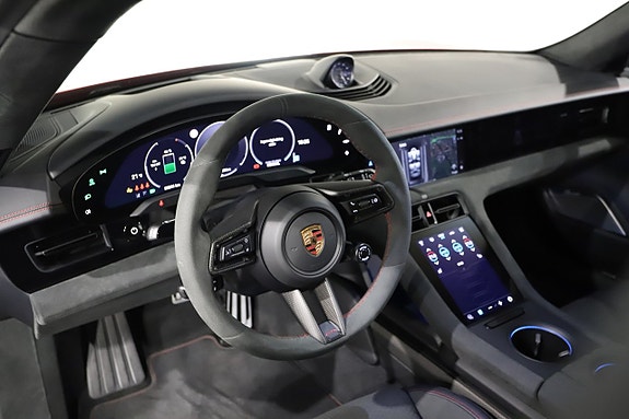 Porsche Taycan GTS 12 of 28