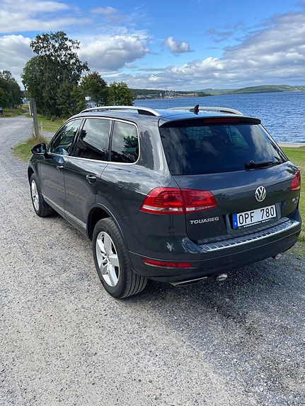 Volkswagen Touareg 6 of 12