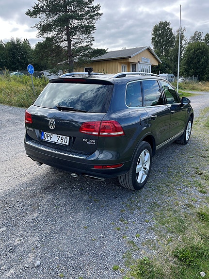 Volkswagen Touareg 5 of 12
