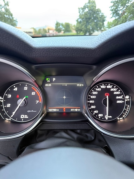 Alfa Romeo Stelvio 13 of 25