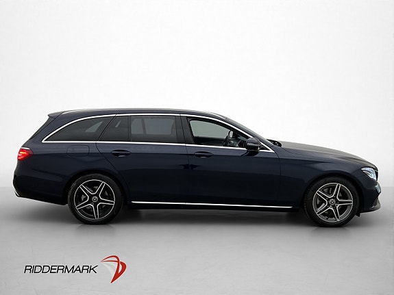 Mercedes-Benz E220 9 of 30