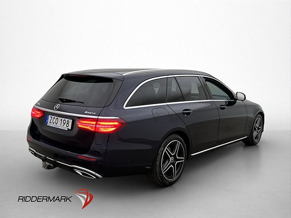 Mercedes-Benz E220 8 of 30