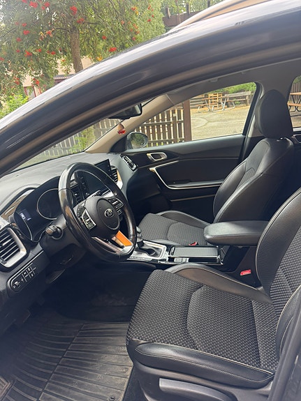 Kia Ceed 5 of 8