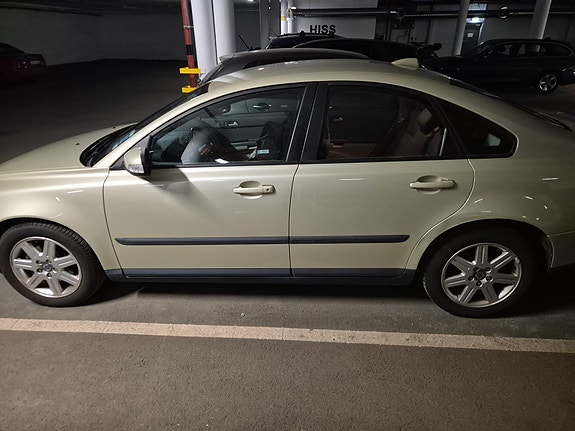Volvo S40 4 of 4