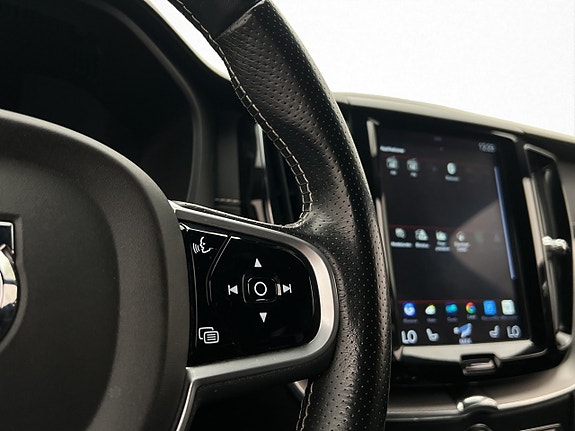 Volvo XC60 17 of 30
