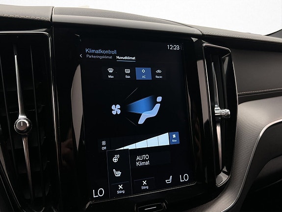 Volvo XC60 24 of 30