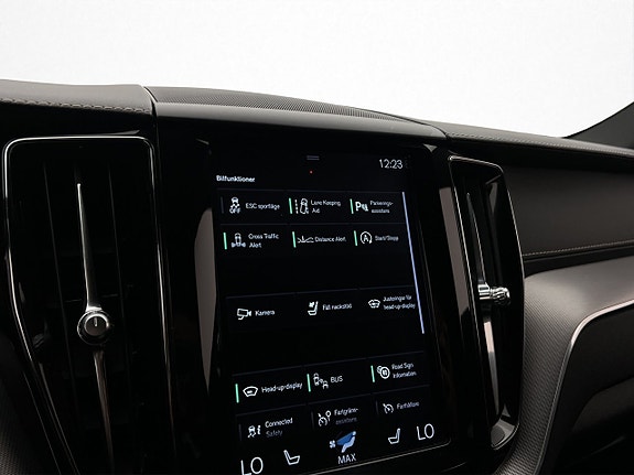 Volvo XC60 23 of 30