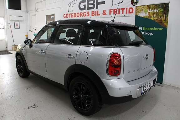 MINI Countryman Cooper 4 of 18