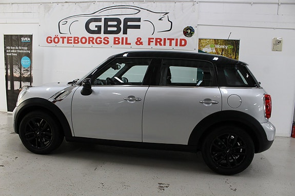 MINI Countryman Cooper 3 of 18