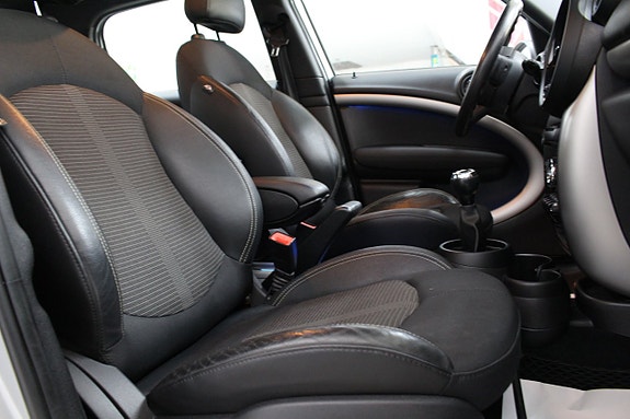 MINI Countryman Cooper 15 of 18