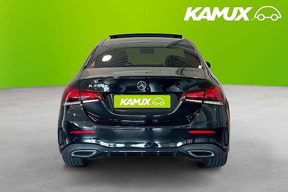 Mercedes-Benz A250 5 of 22