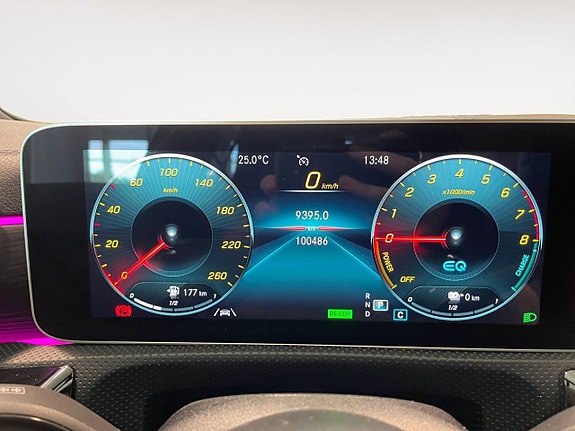 Mercedes-Benz A250 10 of 22