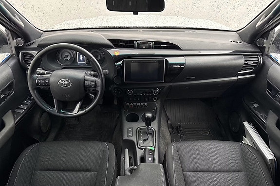 Toyota HiLux 9 of 11