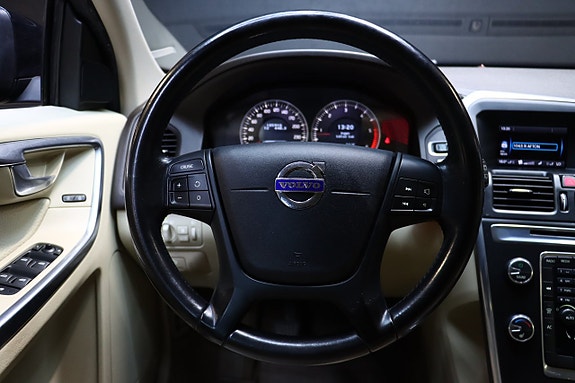 Volvo XC60 15 of 24