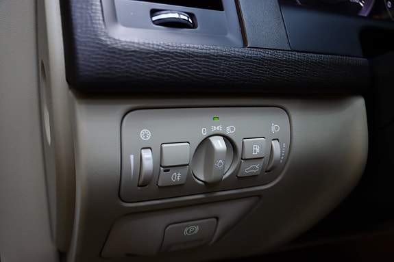 Volvo XC60 19 of 24