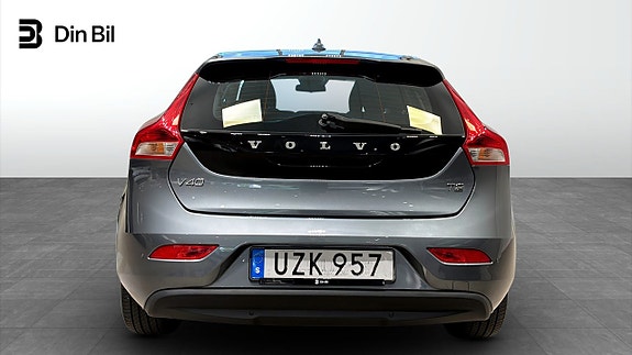 Volvo V40 5 of 12