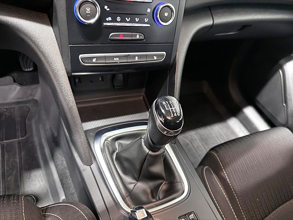 Renault Megane 11 of 15