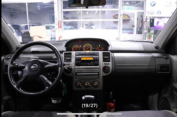 Nissan X-Trail 5 of 8