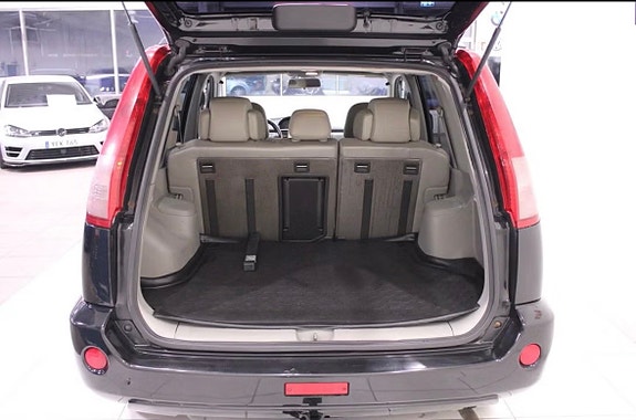 Nissan X-Trail 4 of 8