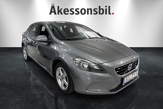 Volvo V40 6 of 9