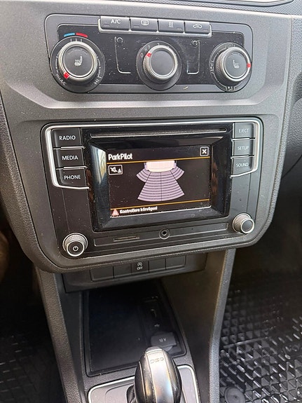 Volkswagen Caddy Maxi 14 of 21
