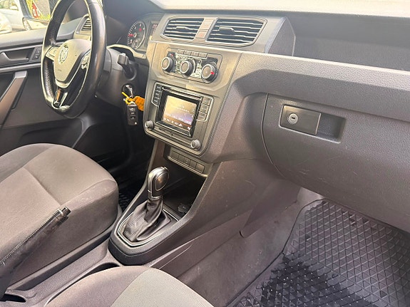 Volkswagen Caddy Maxi 9 of 21