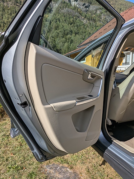Volvo XC60 9 of 30
